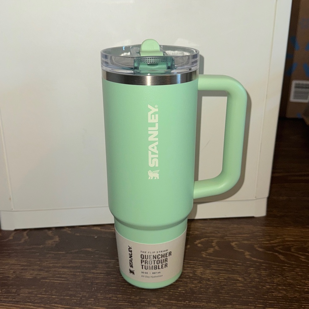 The Quencher ProTour Flip Straw Tumbler | 30 OZ